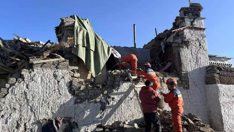 Руйнування після землетрусу в Тибеті. Fot. PAP/EPA/XINHUA / Jigme Dorje