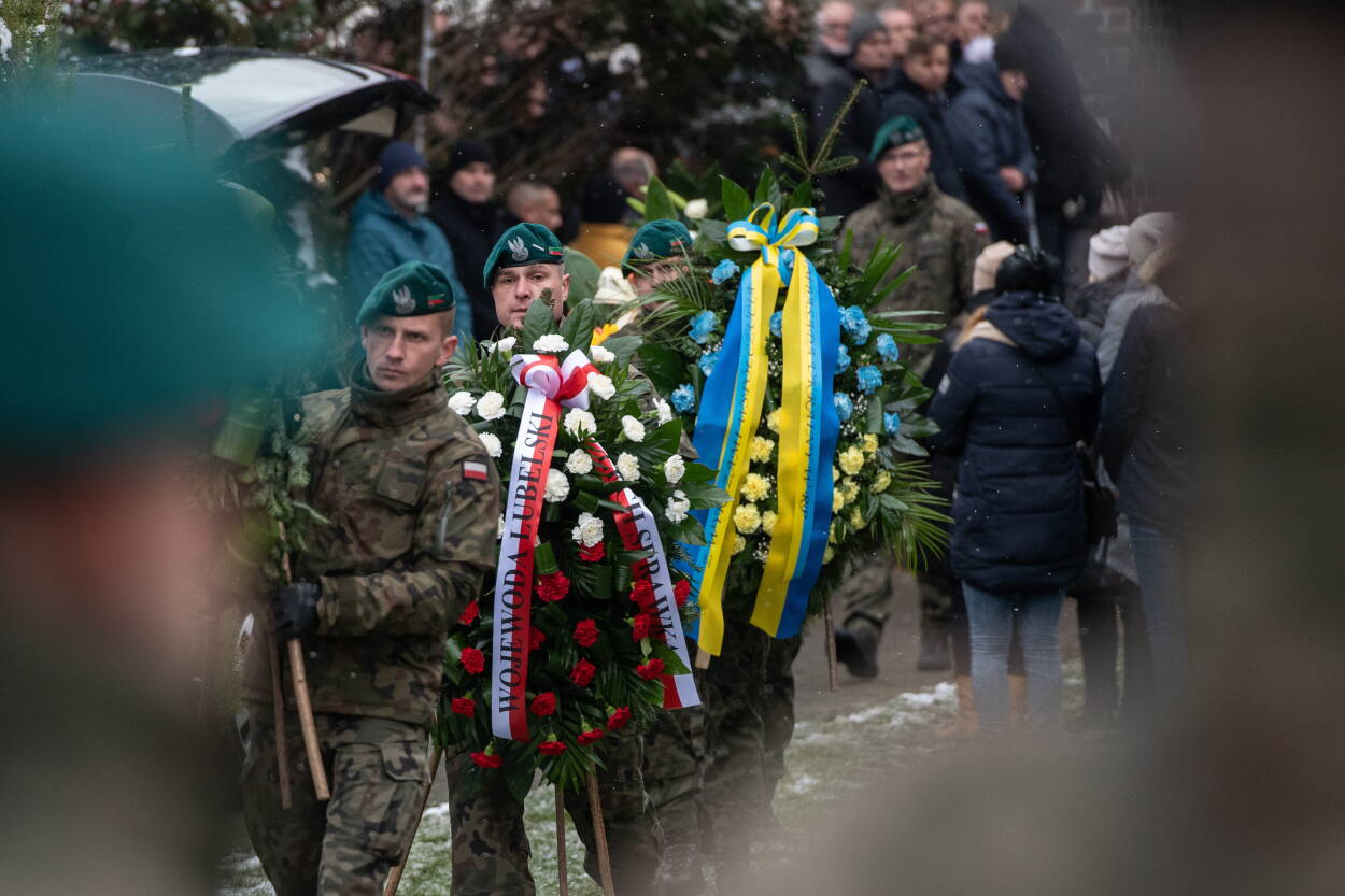 Pogrzeb jednej z ofiar eksplozji w Przewodowie. Fot. PAP/Wojtek Jargiło