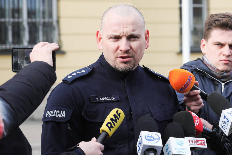 Konferencja rzecznika stołecznej policji w sprawie zatrzymania nastolatków Fot. PAP/Paweł Supernak