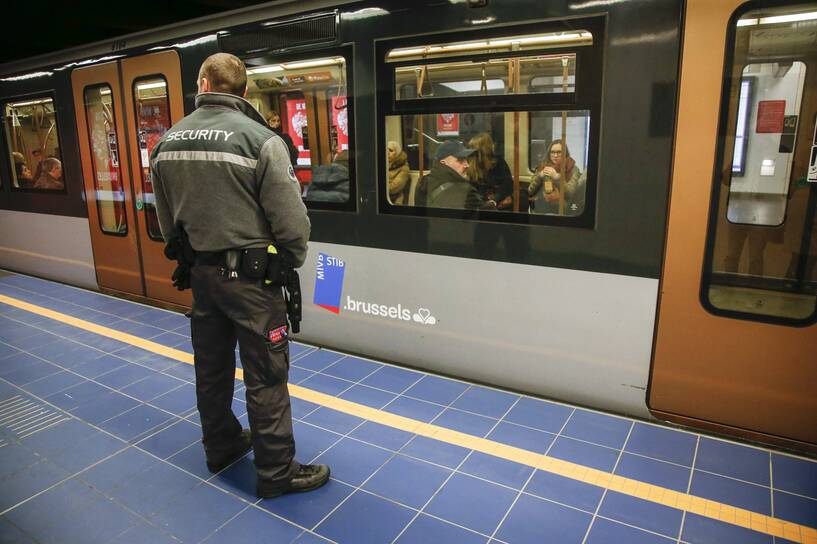 Brukselskie metro, Fot. PAP/BELGA/THIERRY ROGE