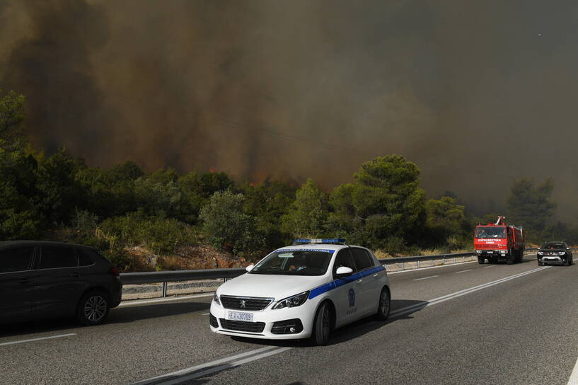 Pożary w Grecji, Fot. PAP/AA/ABACA