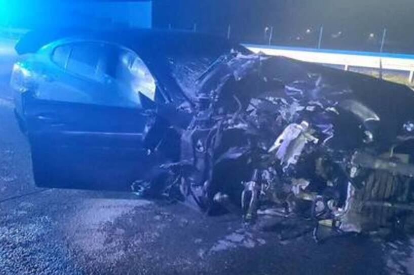Kierowca BMW jest podejrzewany o spowodowanie śmiertelnego wypadku na A1. Fot. KMP w Piotrkowie Trybunalskim