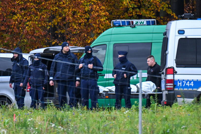 Funkcjonariusze znaleźli ciało Grzegorza Borysa, Fot. PAP/Adam Warżawa
