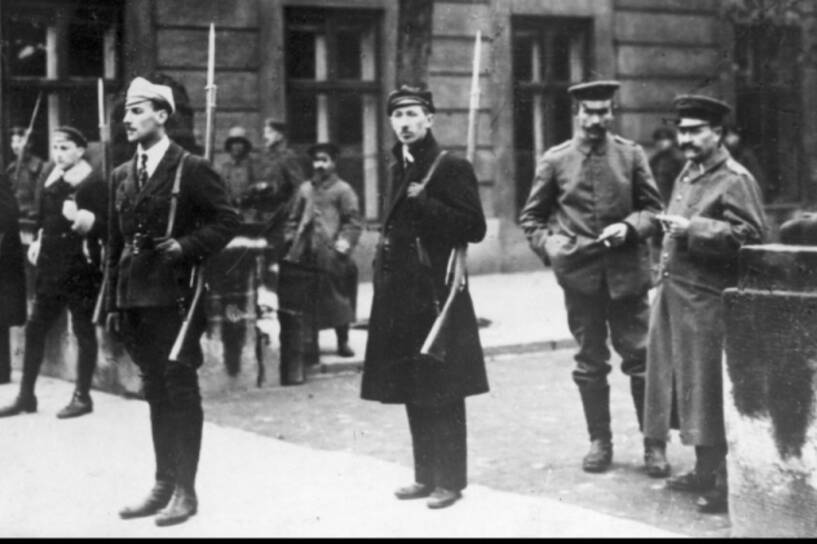 Rozbrajanie Niemców w Warszawie. 1918 r. Fot. NAC