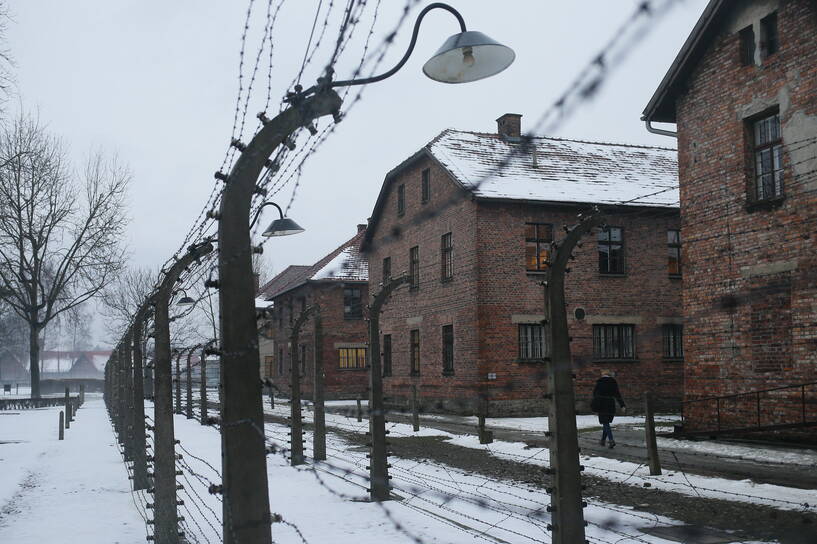 Teren byłego niemieckiego nazistowskiego obozu koncentracyjnego Auschwitz w Oświęcimiu. Fot. PAP/Jarek Praszkiewicz