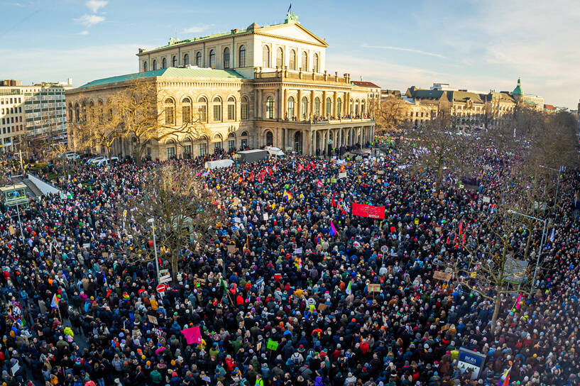 Manifestacja w Hanowerze Fot. Moritz Frankenberg/PAP/DPA