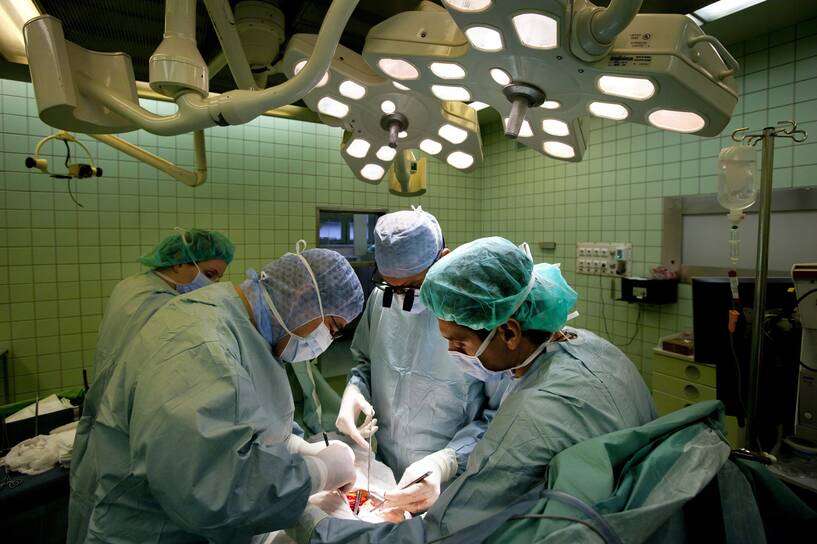 Transplantacja, zdjęcie ilustracyjne, fot. PAP/EPA/MTI/BALAZS MOHAI