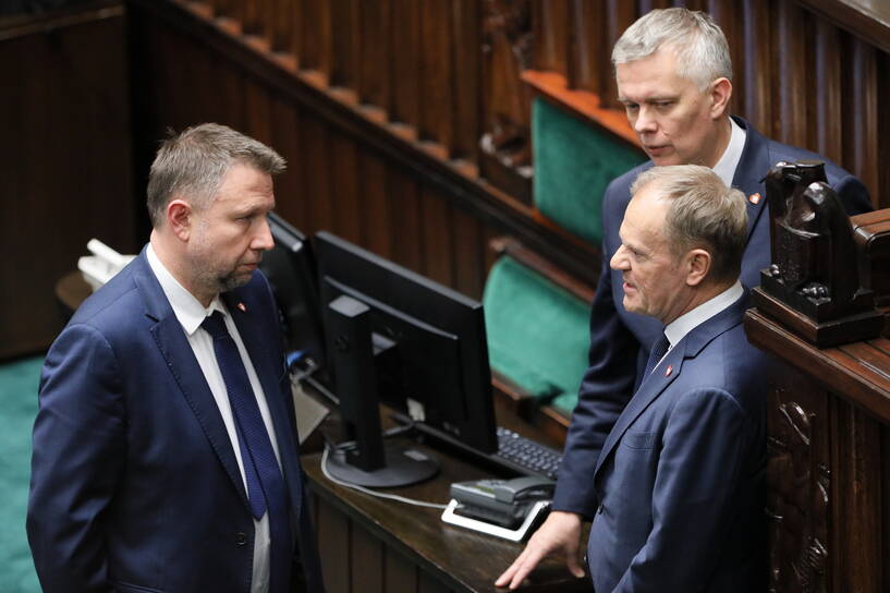 Donald Tusk, Marcin Kierwiński i Tomasz Siemoniak w Sejmie, fot. PAP/Paweł Supernak