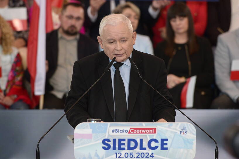 Jarosław Kaczyński na konwencji, fot. PAP/Marcin Obara