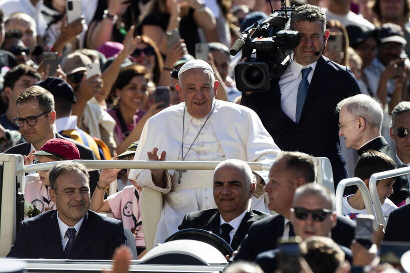Papież Franciszek. Fot. PAP/EPA/ANGELO CARCONI