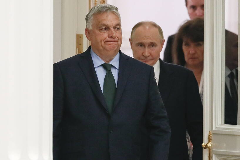 Orban z wizytą na Kremlu, fot. PAP/EPA/YURI KOCHETKOV
