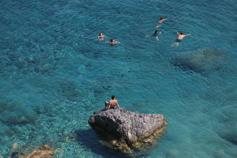 Morze w Grecji (zdjęcie ilustracyjne) Fot. PAP/EPA/GEORGE VITSARAS