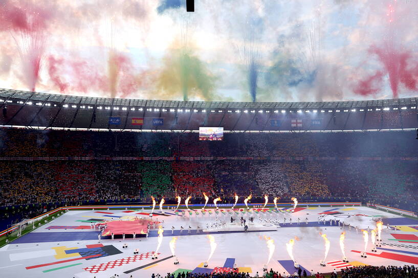 Stadion Olimpijski w Berlinie. Fot. PAP/EPA/GEORGI LICOVSKI 