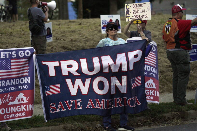 Pikieta zwolenników Donalda Trumpa Fot. Yuri Gripas/POOL/PAP/EPA