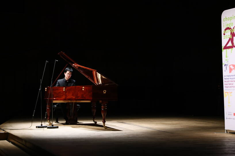 Pianista Eric Guo. Fot. PAP/Leszek Szymański