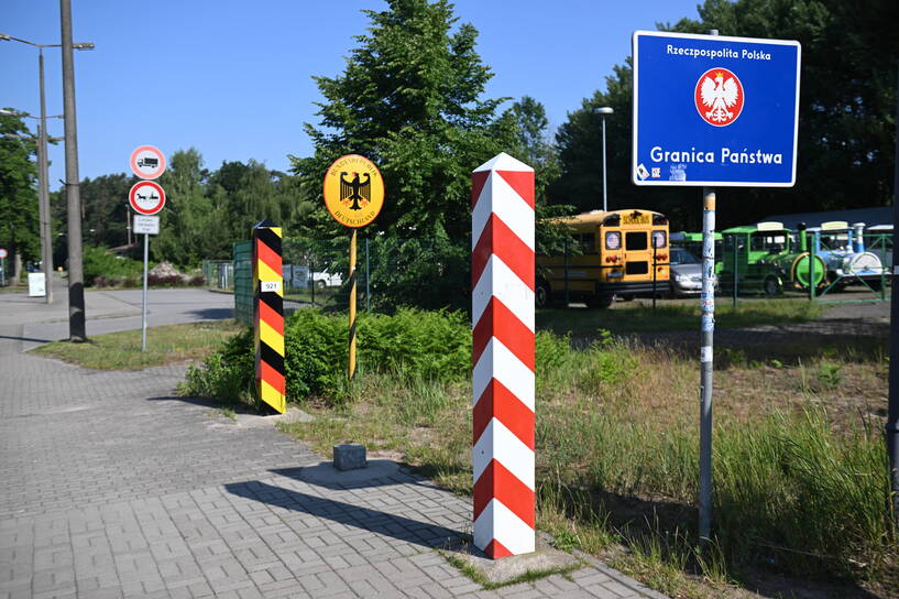 Polsko-niemieckie przejście graniczne Świnoujście-Ahlbeck. Fot. PAP/Marcin Bielecki