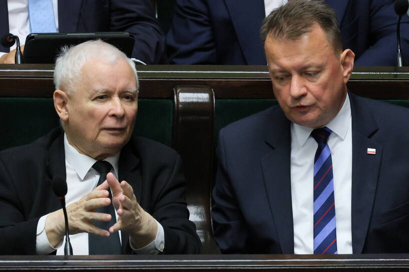 Jarosław Kaczyński i Mariusz Błaszczak Fot. PAP/Paweł Supernak