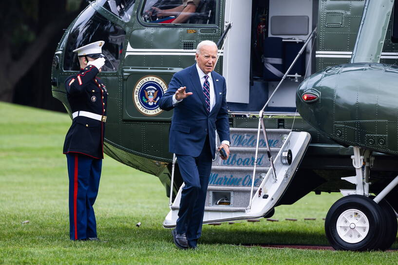 Prezydent Joe Biden. Fot. EPA/JIM LO SCALZO / POOL