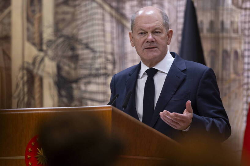 Olaf Scholz Fot. PAP/EPA/TOLGA BOZOGLU