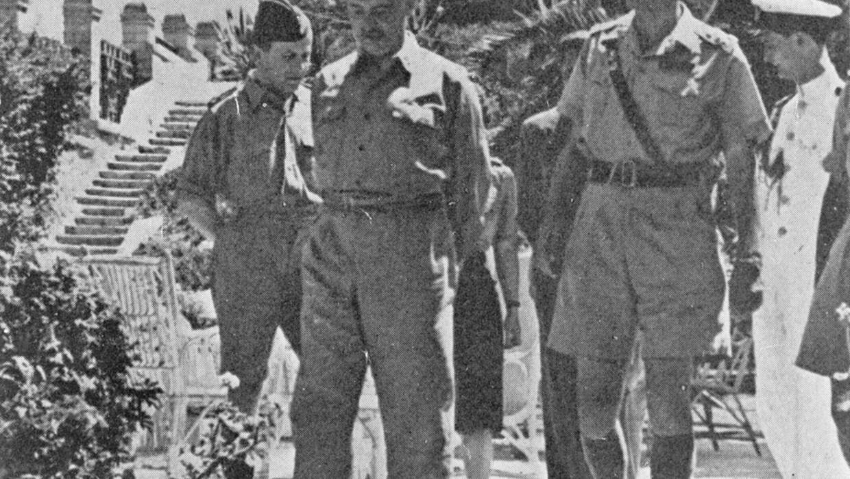 Polish gov't in-exile PM General Sikorski (L) with Gen Anders (R) /Middle East/spring of 1943 PAP/CAF 
