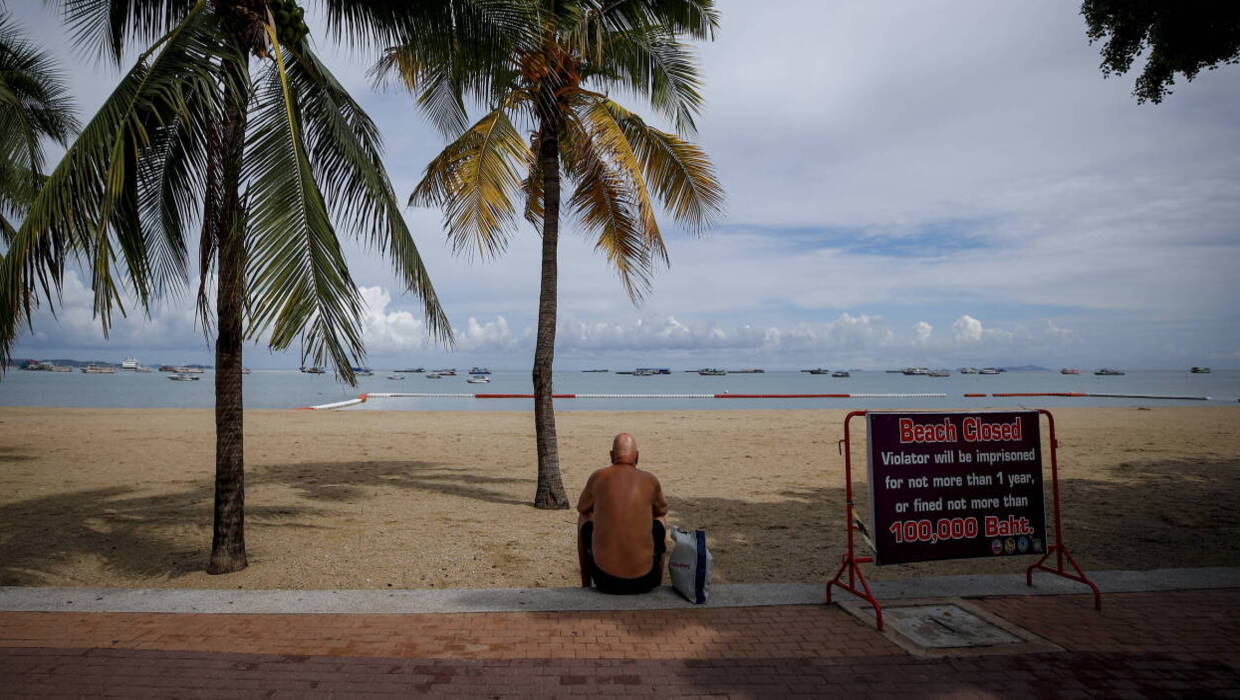 Plaża w Tajlandii Fot. DIEGO AZUBEL/PAP/EPA