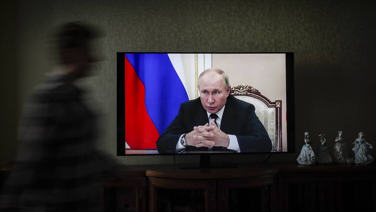 Putin w telewizji, Fot. PAP/EPA/YURI KOCHETKOV