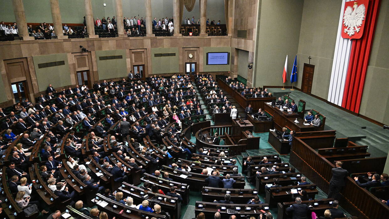 Posłowie na sali obrad Sejmu Fot. PAP/Radek Pietruszka 