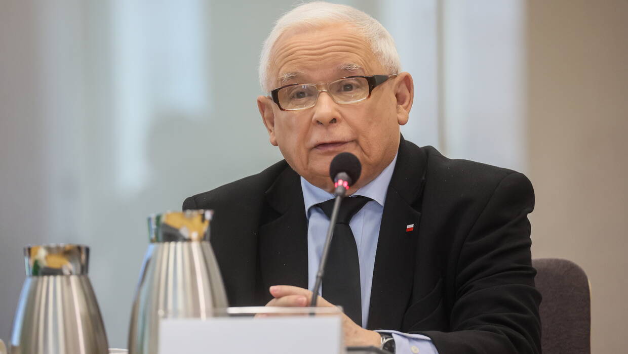 Wezwany w charakterze świadka, prezes PiS Jarosław Kaczyński na posiedzeniu sejmowej komisji śledczej ds. afery wizowej, fot. PAP/Leszek Szymański