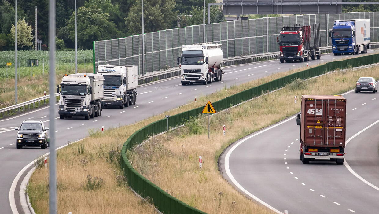 Eurostat podał, że Polska w zeszłym roku "potwierdziła swoją pozycję jednego z najważniejszych krajów dla transportu drogowego". Fot. PAP/	Tytus Żmijewski (zdjęcie ilustracyjne) 