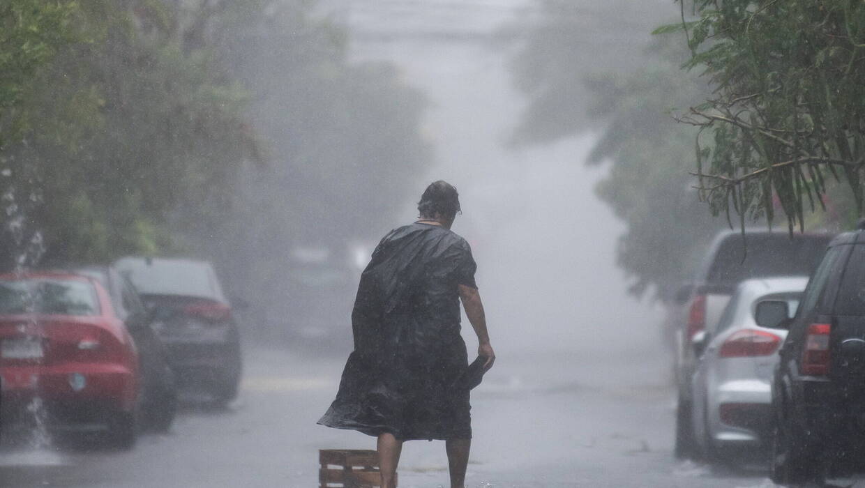 W kierunku Karaibów zmierza niebezpieczny huragan Beryl. Fot. PAP/EPA/Miguel Sierra (zdjęcie ilustracyjne)