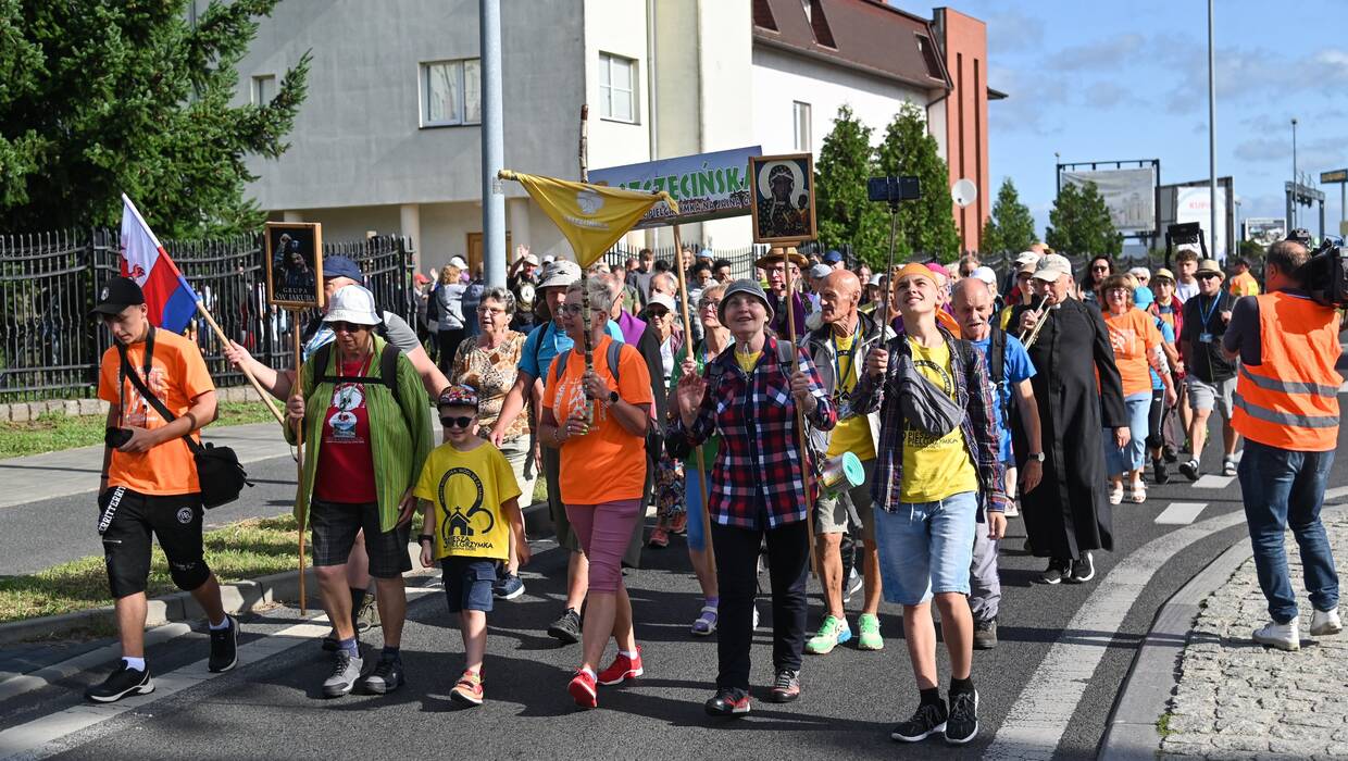 Jubileuszowa 40. Szczecińska Piesza Pielgrzymka wyruszyła na Jasną Górę Fot. PAP/Marcin Bielecki