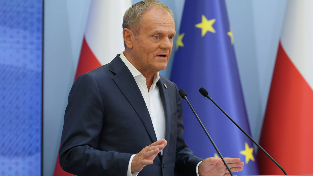 Premier Donald Tusk podczas konferencji prasowej w siedzibie KPRM w Warszawie, fot. PAP/Paweł Supernak