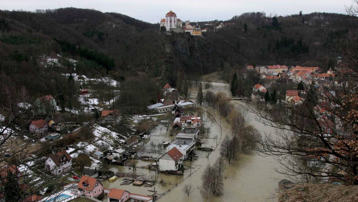 Powódź w czeskim miasteczku. Zdj. ilustracyjne. Fot. PAP/EPA/ALZBETA JUNGROVA