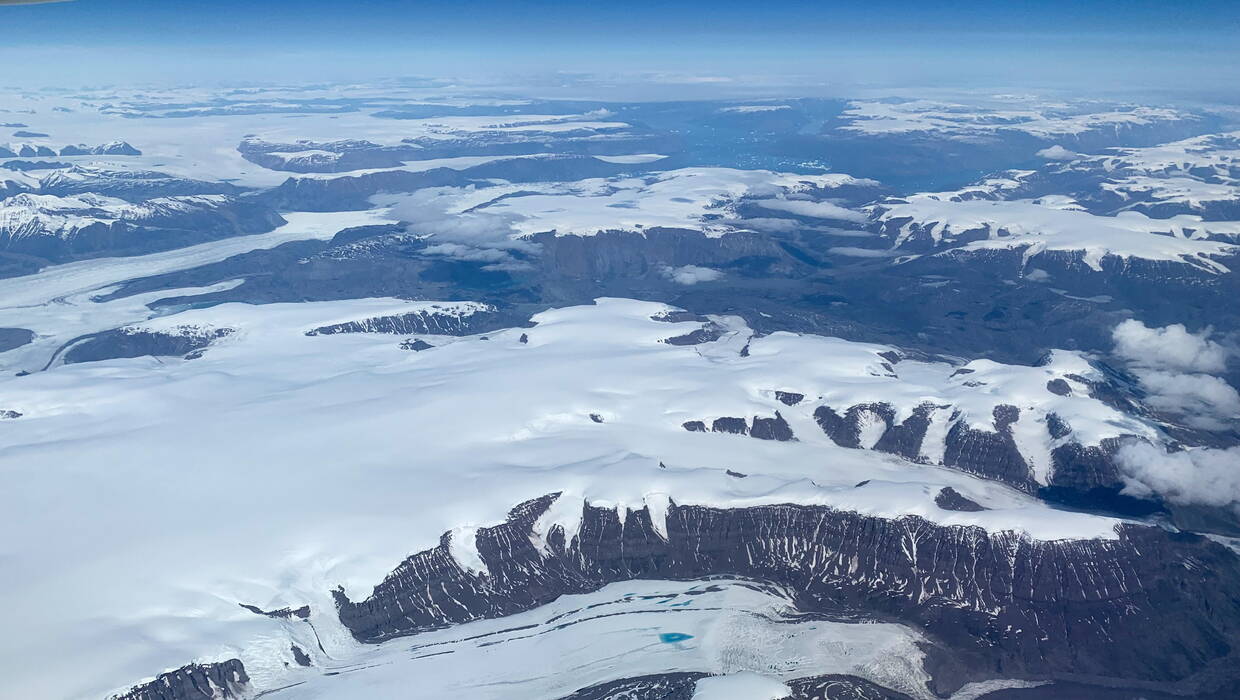 Topnienie lodu Grenlandii ma globalne konsekwencje. Fot. PAP/Adam Warżawa