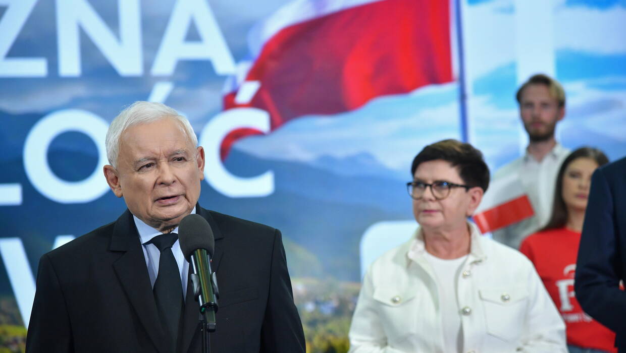 Jarosław Kaczyński i Beata Szydło Fot. PAP/Radek Pietruszka