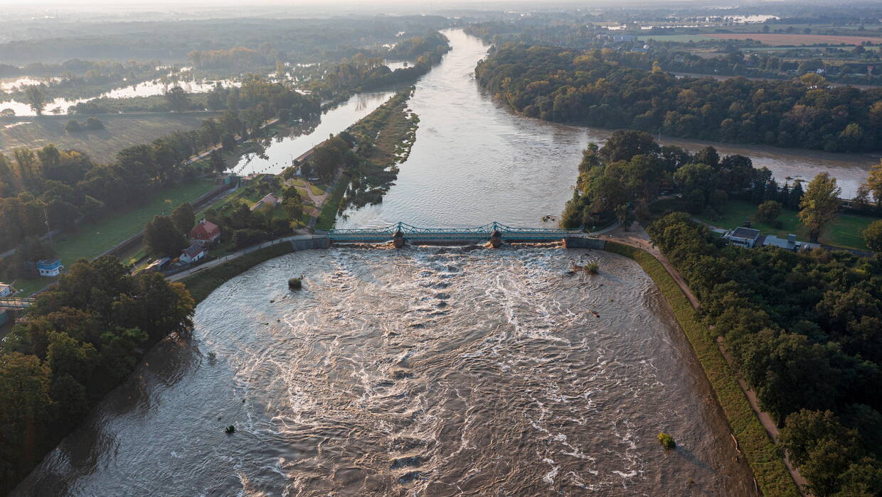 Dynamiczna sytuacja powodziowa. Fot. PAP/Maciej Kulczyński