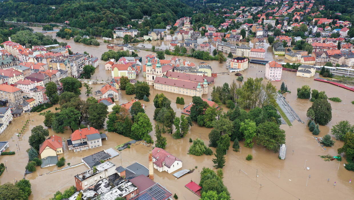 Powódź w Kłodzku. Fot. PAP/Maciej Kulczyński