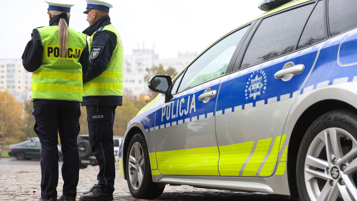 Świąteczne działania policji. Fot. PAP/Leszek Szymański (zdjęcie ilustracyjne)