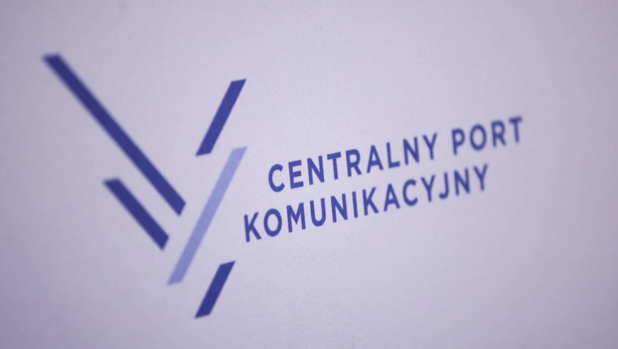  Logo Centralnego Portu Komunikacyjnego. Fot. PAP/Leszek Szymański