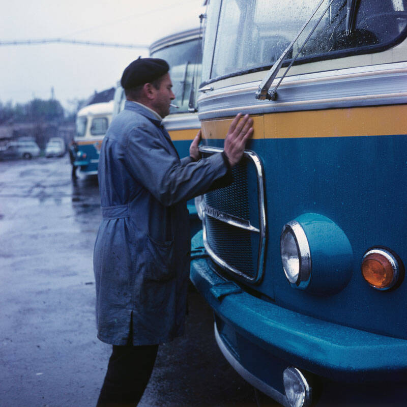 Sanok 1971. Sanocka Fabryka Autobusów Autosan; San H100. Fot. PAP/Jakub Grelowski