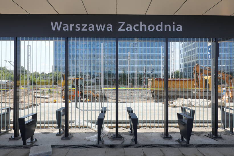 Prace budowlane na stacji kolejowej Warszawa Zachodnia, fot. PAP/Paweł Supernak