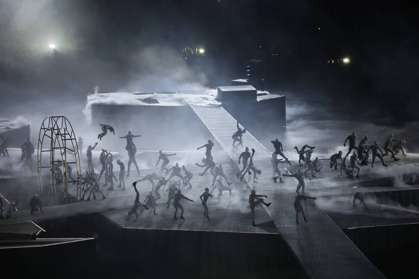 Występ na ceremonii zamknięcia igrzysk olimpijskich w Paryżu, fot. PAP/EPA/	RITCHIE B. TONGO