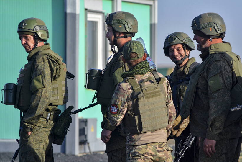 Российские военнослужащие. Фотоиллюстрация. Fot. PAP/EPA/ARKADY BUDNITSKY