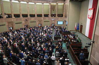 Posłowie na sali obrad Sejmu Fot. PAP/Marcin Obara 